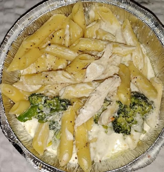 Chicken & Broccoli with Alfredo Sauce Lunch.